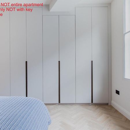 Modern Apartment & Rooms At Charing Cross Лондон Екстер'єр фото