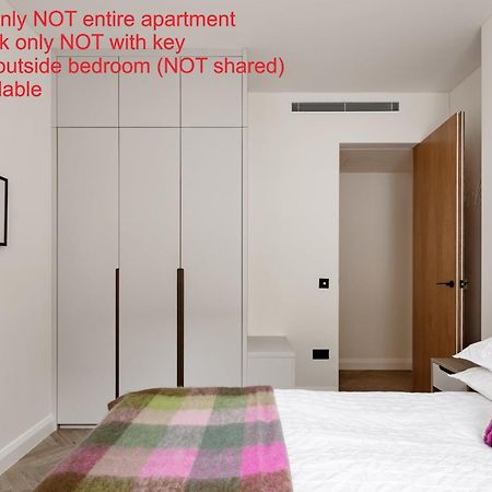 Modern Apartment & Rooms At Charing Cross Лондон Екстер'єр фото