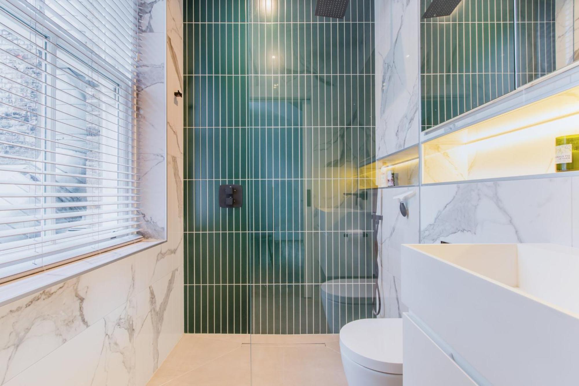 Modern Apartment & Rooms At Charing Cross Лондон Екстер'єр фото
